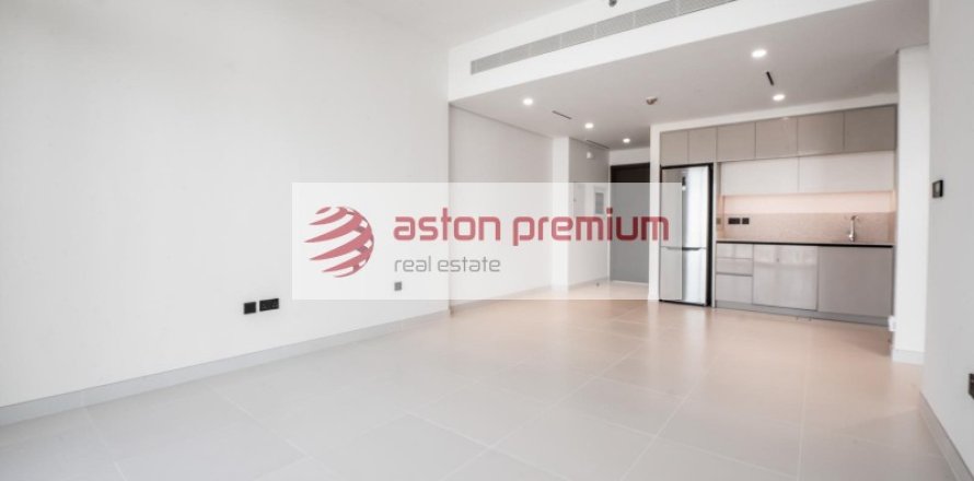 Appartement de 1 chambre à EMAAR Beachfront, UAE No. 132626