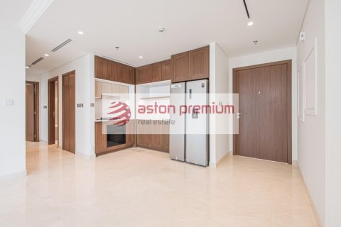 Квартира с 2 спальнями в EMAAR Beachfront, ОАЭ №132622 8