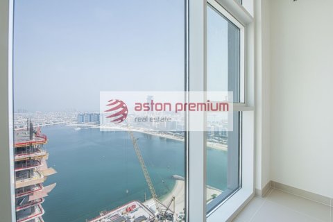 Квартира с 2 спальнями в EMAAR Beachfront, ОАЭ №132622 22