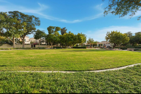 Villa de 2 dormitorios en Dubai, UAE No. 146886 11