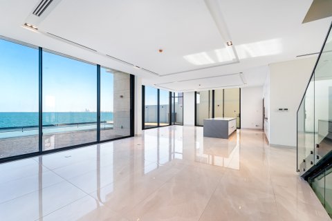 6 bedrooms Villa in Ras Al Khaimah, UAE No. 146887 4