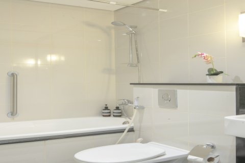 Apartment de 2 dormitorios en Business Bay, UAE No. 146885 13