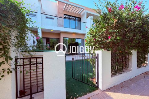 Townhouse de 3 dormitorios en Dubai, UAE No. 184799 5