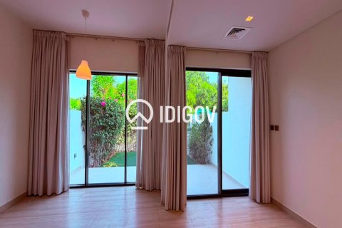 Townhouse de 3 dormitorios en Dubai, UAE No. 184799