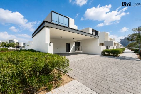 5 bedrooms Villa in Dubai Hills Estate, UAE No. 205347 3