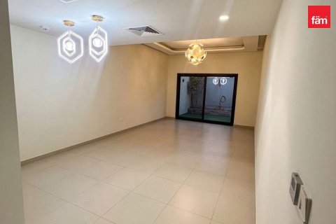2 bedrooms Villa in Dubai, UAE No. 205351 8