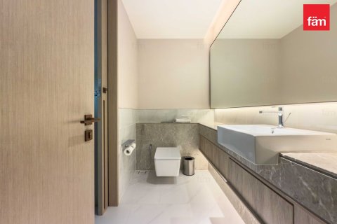 Квартира с 2 спальнями в Дубай, ОАЭ №137502 17