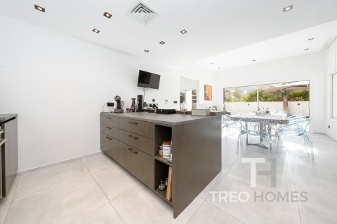Villa de 4 dormitorios en Meadows, UAE No. 81764 13