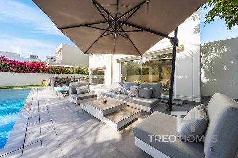 Villa de 4 dormitorios en Meadows, UAE No. 81764 3
