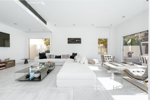 Villa de 4 dormitorios en Meadows, UAE No. 81764 8