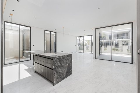 Villa de 5 chambres à Harmony, UAE No. 81765 3