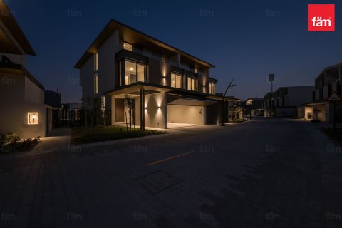 3 bedrooms Villa in Dubai, UAE No. 166318 3