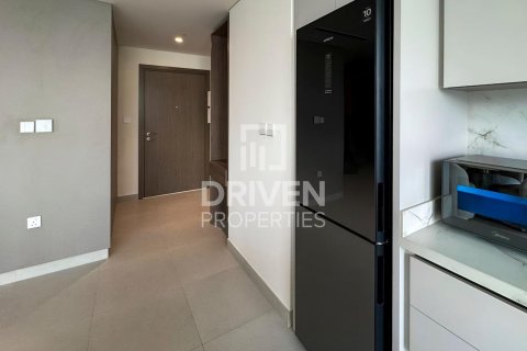 Appartement de 1 chambre à EMAAR Beachfront, UAE No. 207434 15