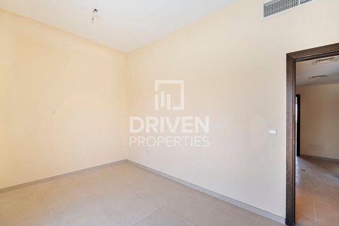 Villa de 4 dormitorios No. 121731 8