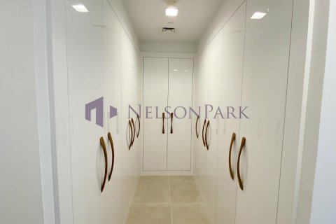 1 bedroom Apartment in Doha, Qatar No. 60870 9