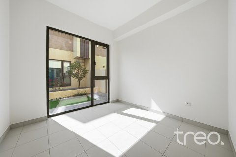 4 bedrooms Villa in Dubai South (Dubai World Central), UAE No. 173684 9