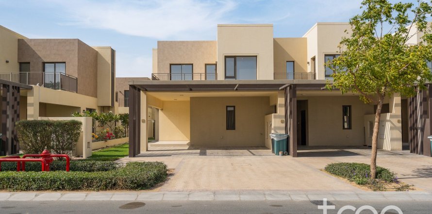 4 bedrooms Villa in Dubai South (Dubai World Central), UAE No. 173684
