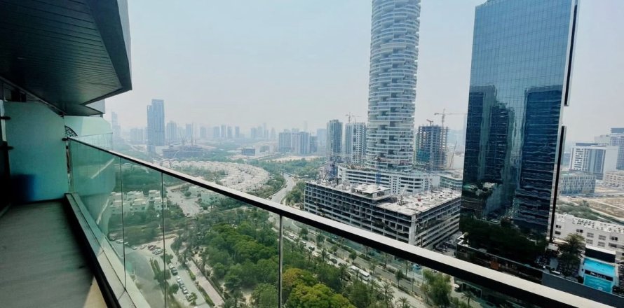 2 bedrooms Apartment in Dubai, UAE No. 168745