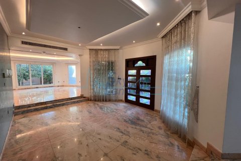 1 room Commercial Villa in Jumeirah, UAE No. 135277 15