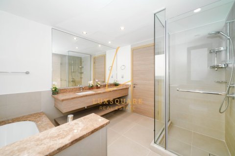 Villa de 5 dormitorios No. 124973 26