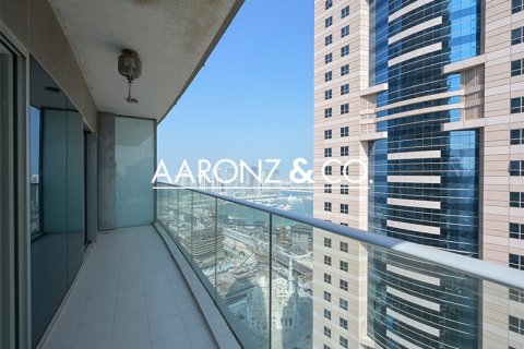 Apartment de 3 dormitorios en Damac Heights, UAE No. 136859 17