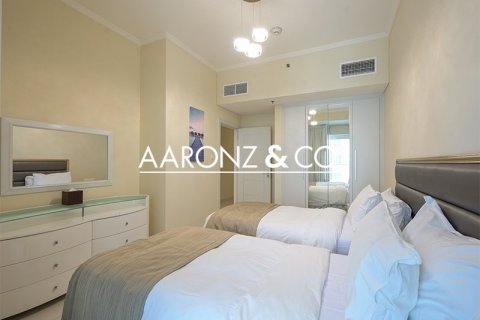 Apartment de 3 dormitorios en Damac Heights, UAE No. 136859 8