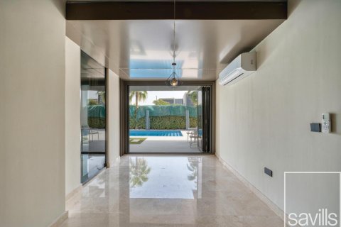 Villa de 4 dormitorios  No. 112474 15