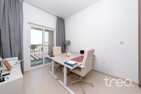 Townhouse de 3 dormitorios en Dubai, UAE No. 188033 9