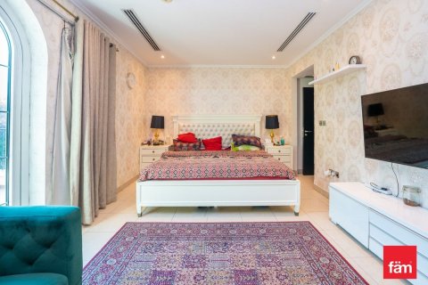 Villa de 3 dormitorios en Dubai, UAE No. 140607 10