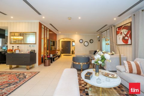 Villa de 3 dormitorios en Dubai, UAE No. 140607 17