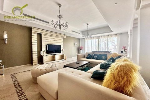 Villa de 5 dormitorios en Al Hamra Village, UAE No. 75273 7