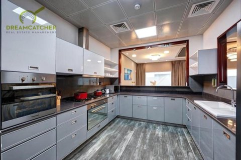 Villa de 3 dormitorios en Al Hamra Village, UAE No. 75267 8