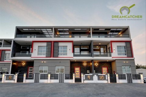 Villa de 3 dormitorios en Al Hamra Village, UAE No. 75267 2