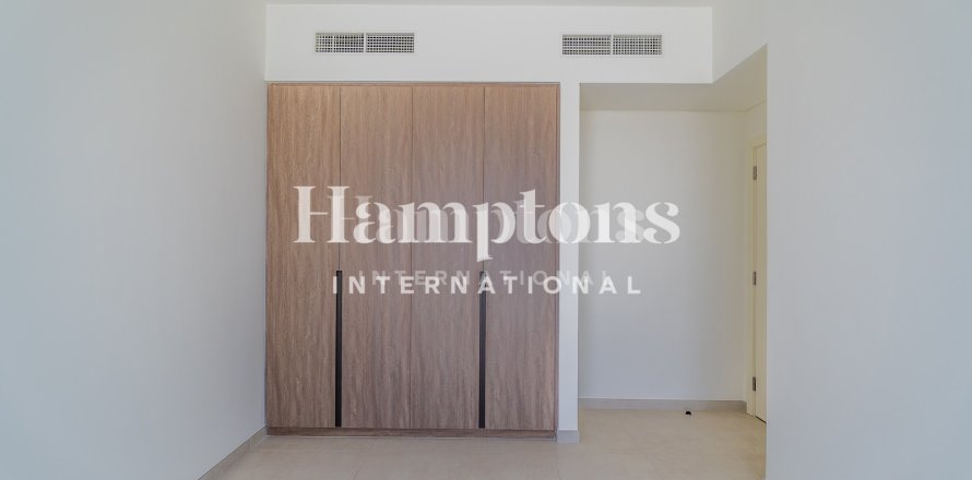 4 غرف نوم تاون هاوس  رقم 127594