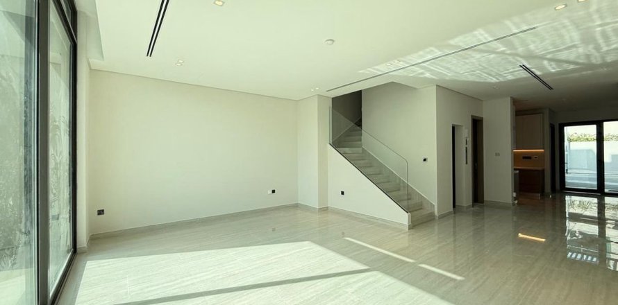 4 bedrooms Townhouse in Dubai, UAE No. 173275