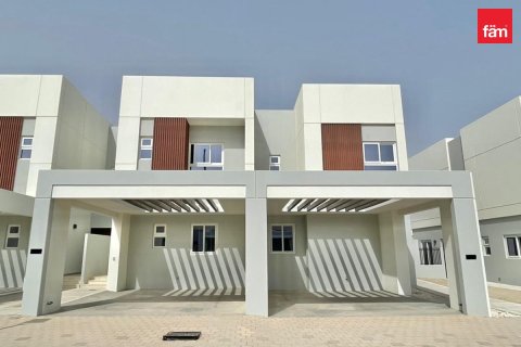 3 bedrooms Villa in Dubai, UAE No. 173270