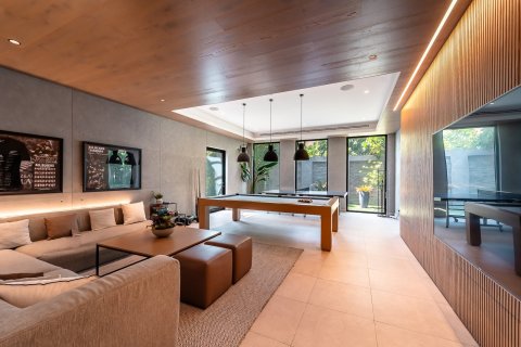 Вилла с 6 спальнями в Дубай, ОАЭ №147084 18