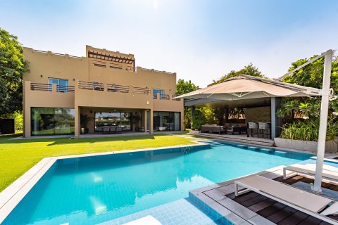 Вилла с 6 спальнями в Дубай, ОАЭ №147084 4