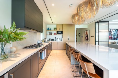 Вилла с 6 спальнями в Дубай, ОАЭ №147084 12