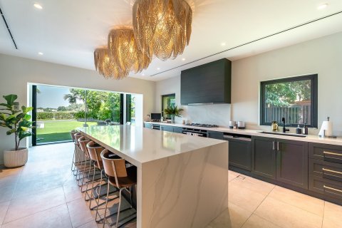 Вилла с 6 спальнями в Дубай, ОАЭ №147084 11