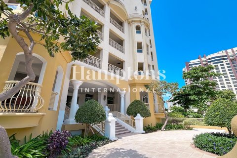 Apartment de 4 dormitorios en FIVE Palm Jumeirah, UAE No. 151336 11