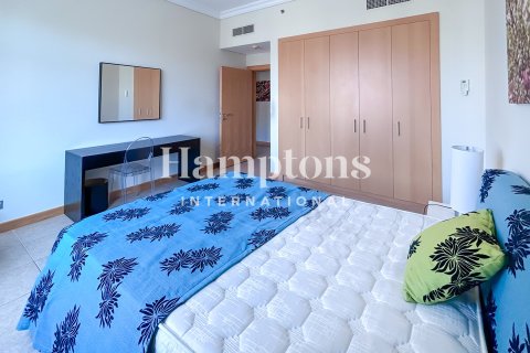 Apartment de 4 dormitorios en FIVE Palm Jumeirah, UAE No. 151336 8