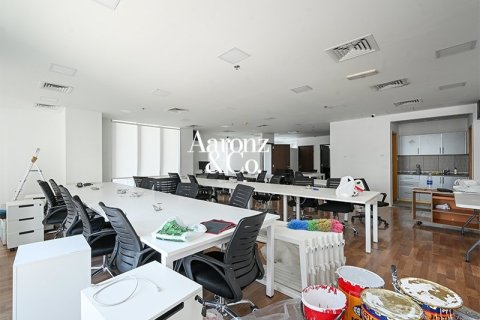 235m² Office in Business Bay, UAE No. 166367 5