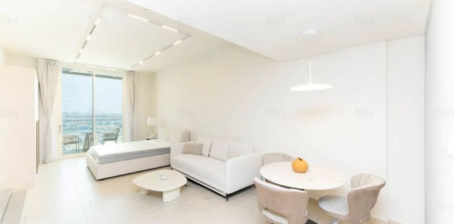 Studio Apartment in City of Arabia, UAE No. 200378