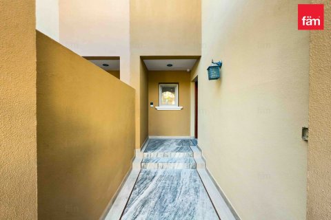 4 bedrooms Villa in Dubai, UAE No. 164806 23