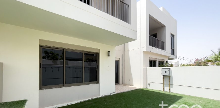 3 غرف نوم فيلا في Hayat Townhouses, الإمارات العربية المتحدة رقم 174206