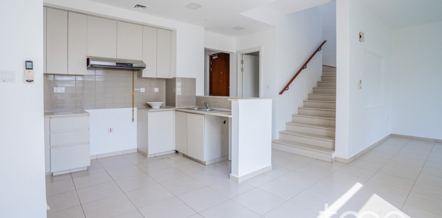 Townhouse de 3 dormitorios en Hayat Townhouses, UAE No. 174204