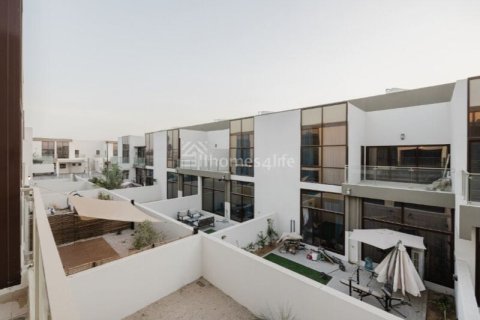 4 bedrooms Villa in District 11, UAE No. 141939 15