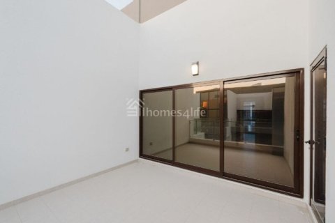 4 bedrooms Villa in District 11, UAE No. 141939 17