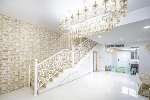 Таунхаус с 4 спальнями №121152 8